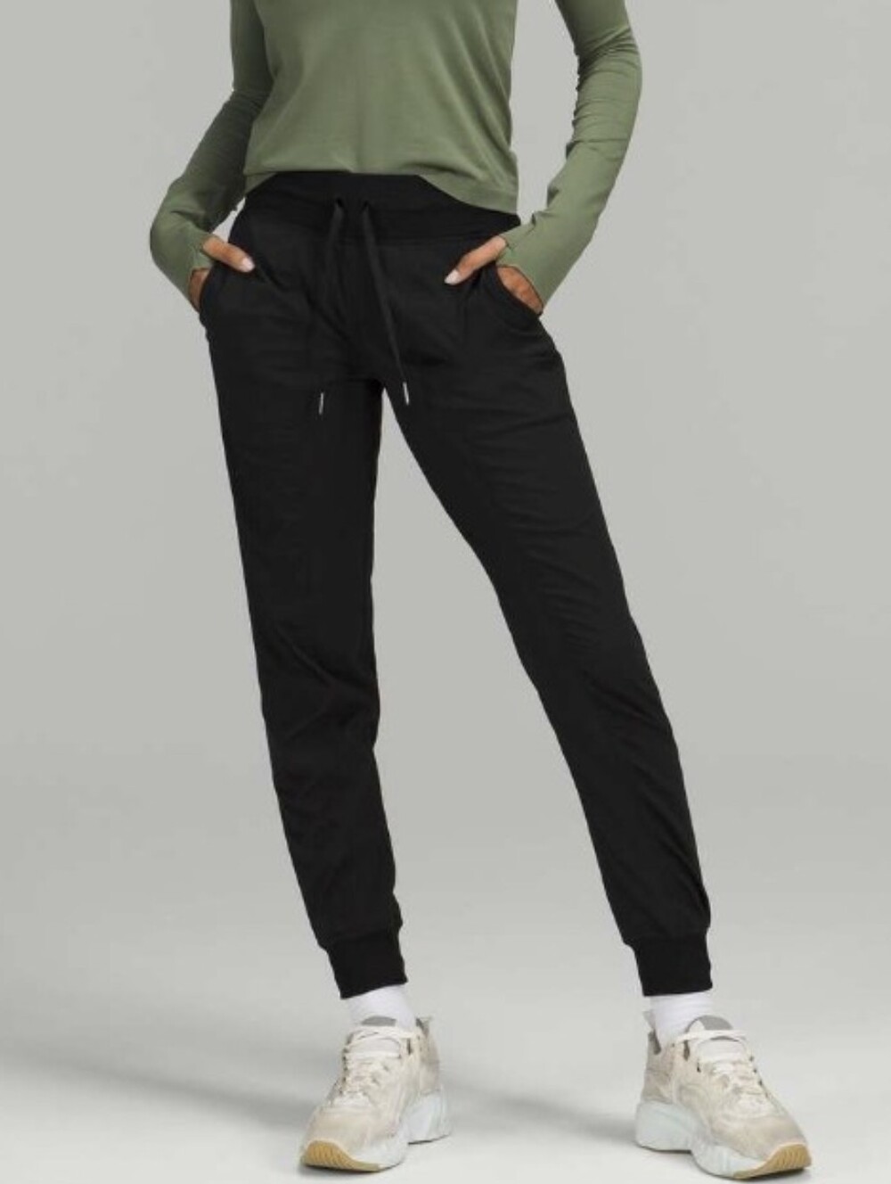 Lululemon Dance Studio Mid-Rise Jogger. Cuffs. Black, Small Striped. Size 2. 28"